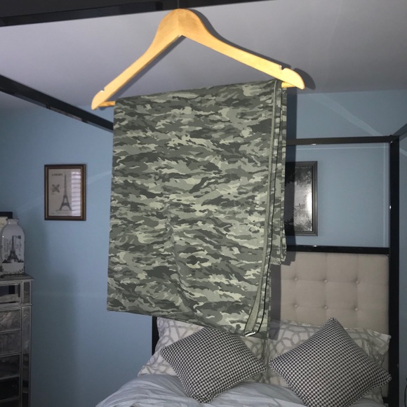 lululemon athletica Accessories - EUC Lululemon Army Fatigue Military Camo Vinyasa